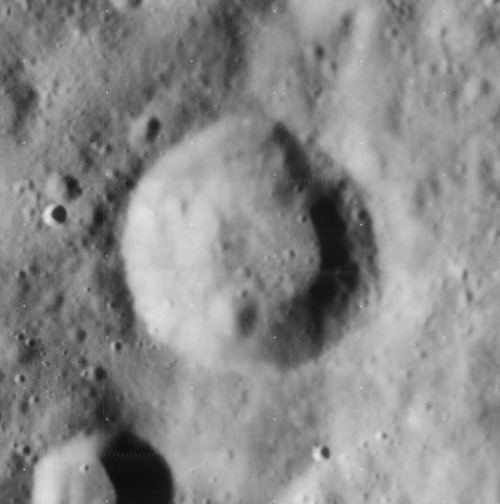 Lockyer (lunar crater)