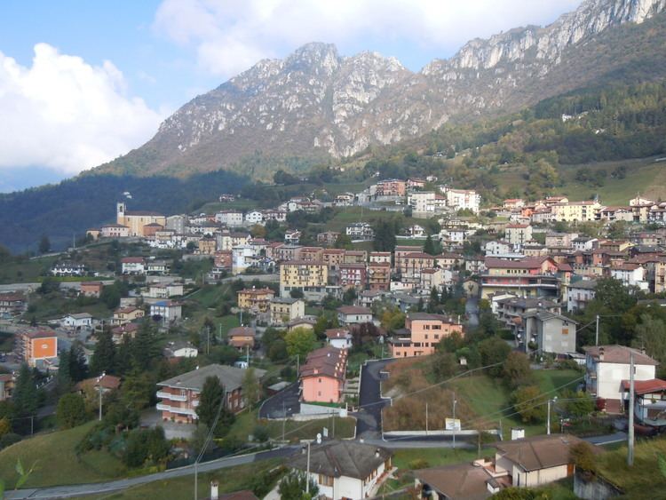 Lodrino, Lombardy httpsuploadwikimediaorgwikipediacommonsdd