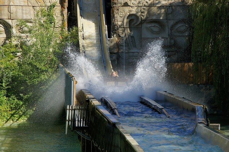 log flume ride at the end drop