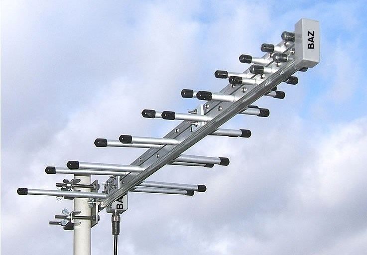 Log-periodic antenna