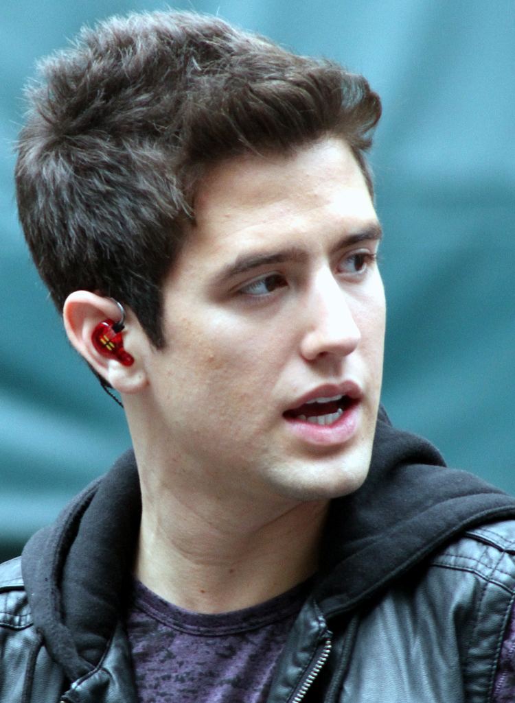 Logan Henderson Logan Henderson Wikipedia the free encyclopedia