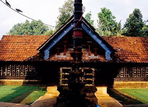 Lokanarkavu Temple Lokanarkavu Temple Timings Poojas amp Travel Tips Myoksha