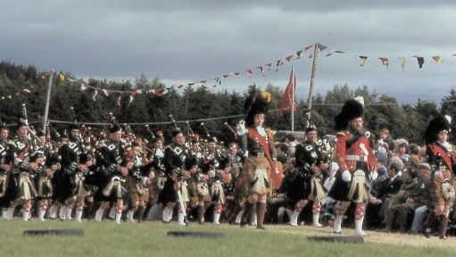 Lonach Highlanders