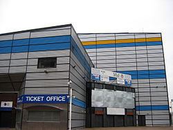 London Arena httpsuploadwikimediaorgwikipediacommonsthu