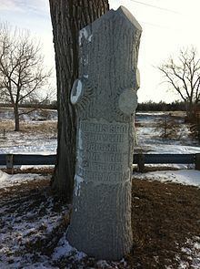 Lone Tree Monument httpsuploadwikimediaorgwikipediacommonsthu