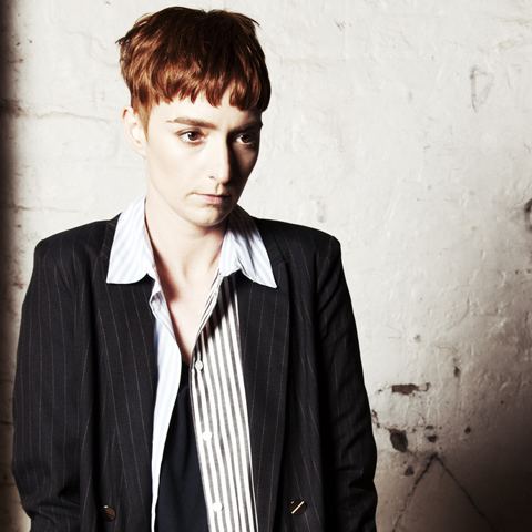 Lonelady WARP News Stream new single 39Groove It Out39 released