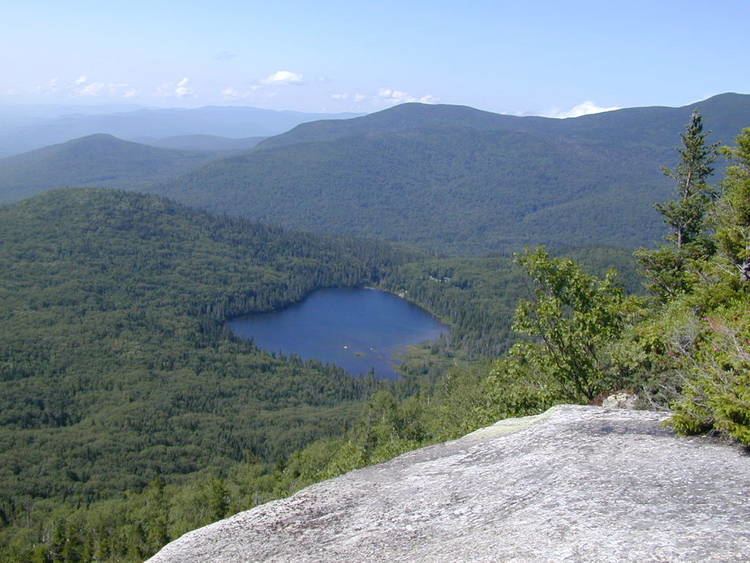 Lonesome Lake (New Hampshire) httpsuploadwikimediaorgwikipediaen11cLon