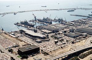 Long Beach Naval Shipyard httpsuploadwikimediaorgwikipediacommonsthu