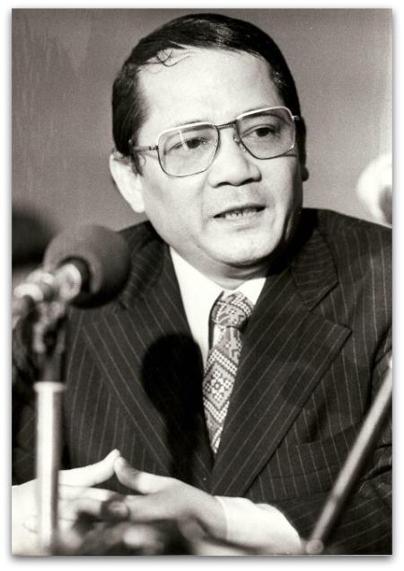 Long Boret Khmerization Long Boret Prime Minister of Cambodia from 19731975