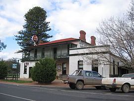 Longwood, Victoria httpsuploadwikimediaorgwikipediacommonsthu