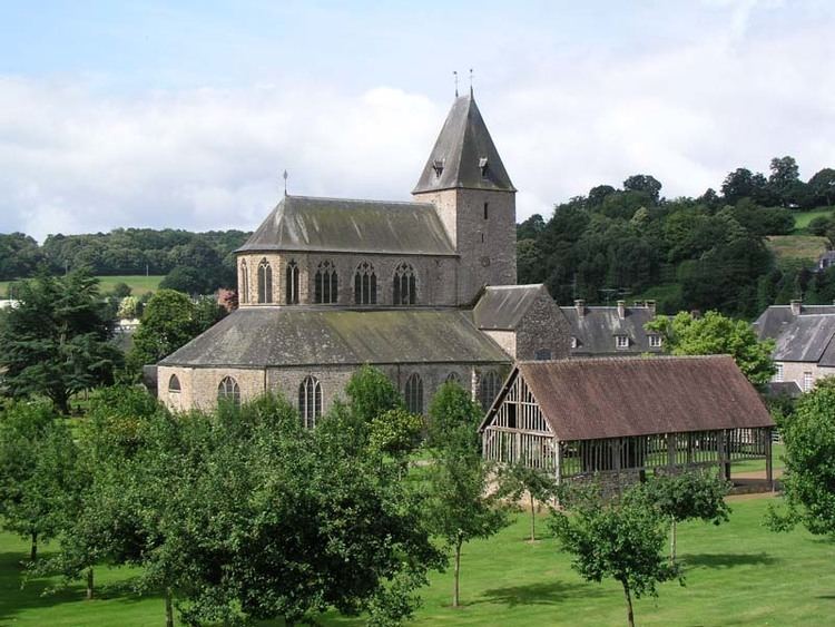 Lonlay-l'Abbaye cdt61mediatourinsofteuuploadlonlayabbaye800jpg