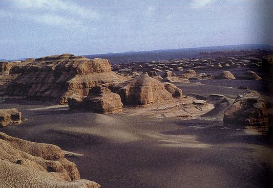 Lop Desert Buried Cities and Shifting Sands Onward to Dunhuang