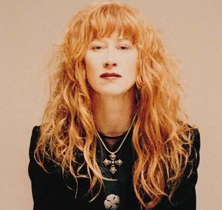 Loreena McKennitt Loreena McKennitt on Kiwime