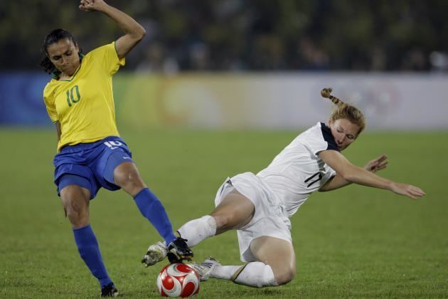 Lori Chalupny Lori Chalupny Is Proving Again Why She Deserves a World Cup Roster
