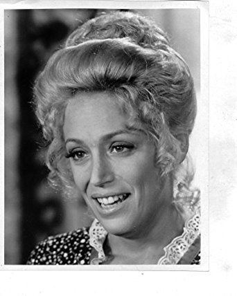 Lorraine Gary Lorraine Gary original vintage 7x9 photo H3908 at Amazon39s