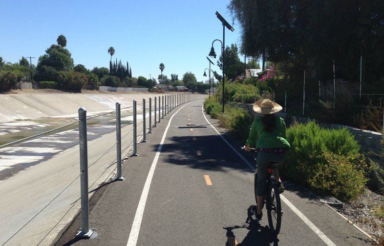 Los Angeles River bicycle path httpsi0wpcomlastreetsblogorgwpcontentup