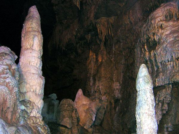 Lost World Caverns