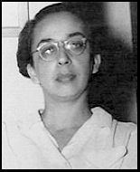 A black and white photo of Lota de Macedo Soares