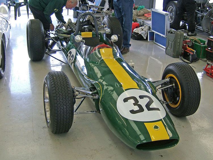 Lotus 32
