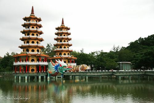 Lotus Pond, Kaohsiung farm9staticflickrcom8510848545405057bf972715jpg