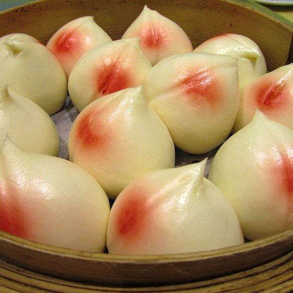 Lotus seed bun Chung39s Cuisine Menu Foodspotting