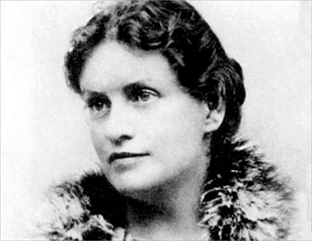 Lou Andreas-Salomé She wrote to RilkeYou alone are real to me Lou AndreasSalom