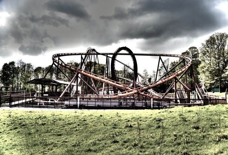 Loudoun Castle (theme park) Scotland Has It39s Own Creepy Abandoned Amusement Park Popcorn Horror