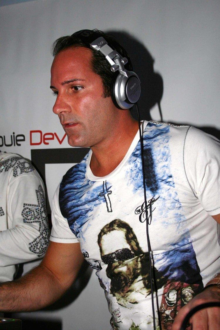 Louie DeVito Stobe light on DJ Louie DeVito and success of The New