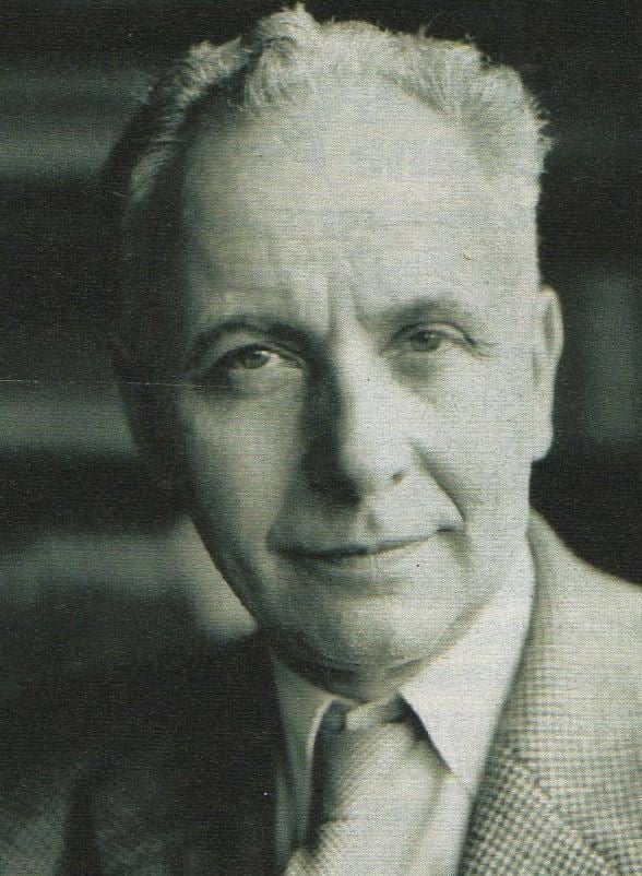 Louis Aragon Louis Aragon Biography