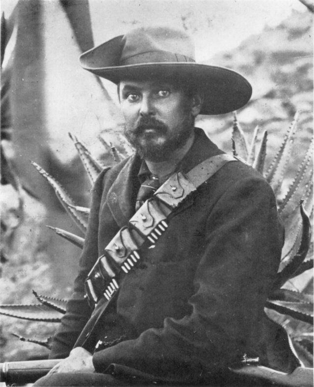Louis Botha General Botha at the Battle of Colenso 15 December 1899