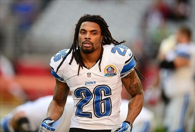 Louis Delmas Louis Delmas Leaves St Louis Rams with Offer but No Deal