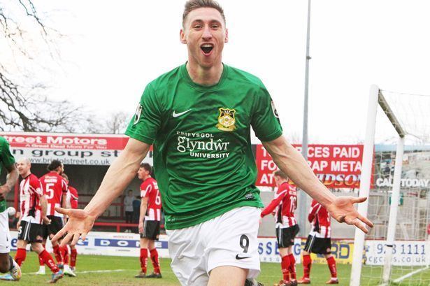 Louis Moult Wrexham FC can use FA Trophy final as springboard says