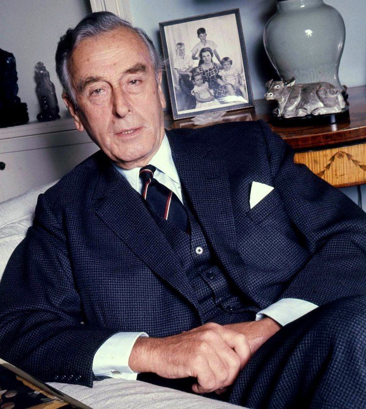 Louis Mountbatten, 1st Earl Mountbatten of Burma FileThe Earl Mountbatten of Burma civvies Allan Warren