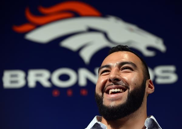 Louis Vasquez (American football) Louis Vasquez signing by Broncos to shake up makeup of
