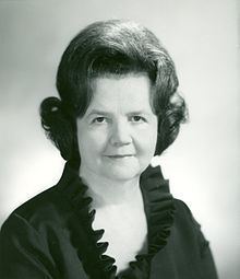 Louise Day Hicks httpsuploadwikimediaorgwikipediacommonsthu