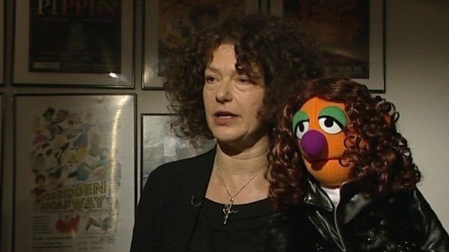 Louise Gold Louise Gold Meet the British 39Muppeteer39 BBC News