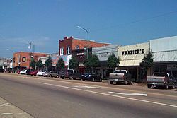 Louisville, Mississippi httpsuploadwikimediaorgwikipediacommonsthu