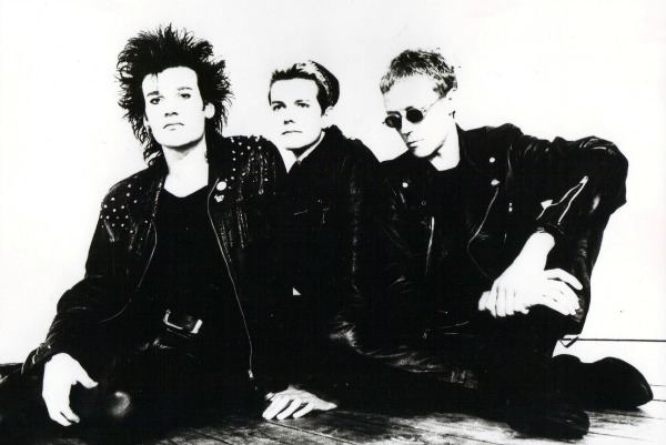 Love and Rockets (band) slicing up eyeballs 80s alternative music college rock indie