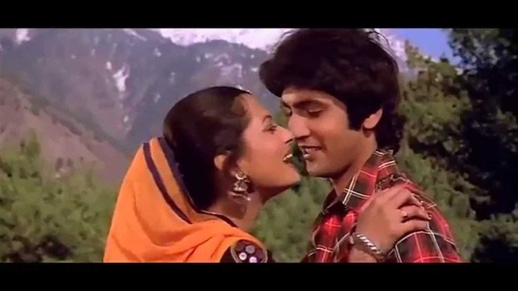 Love Story (1981 film) Kaisa tera pyaar Love Story 1981 HD song Kumar Gaurav
