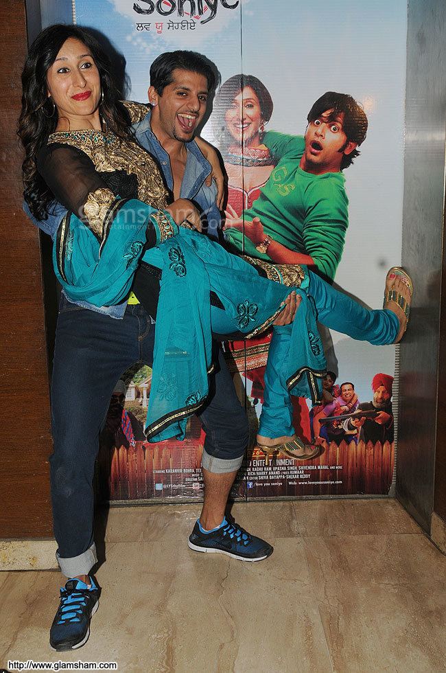 Love Yoou Soniye Teejay Sidhu Karanvir Bohra at LOVE YOOU SONIYE special screening