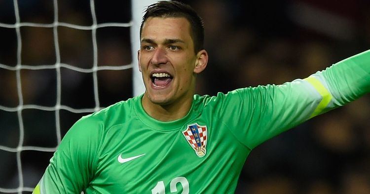 Lovre Kalinić Aston Villa considering 3m transfer of Croatia goalkeeper Lovre