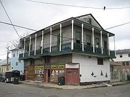 Lower Garden District, New Orleans httpsuploadwikimediaorgwikipediacommonsthu