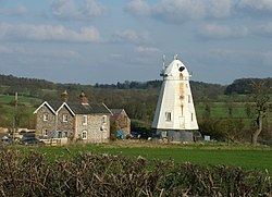 Lower Mill, Dalham httpsuploadwikimediaorgwikipediacommonsthu