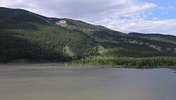 Lower Slide Lake httpsuploadwikimediaorgwikipediacommonsthu