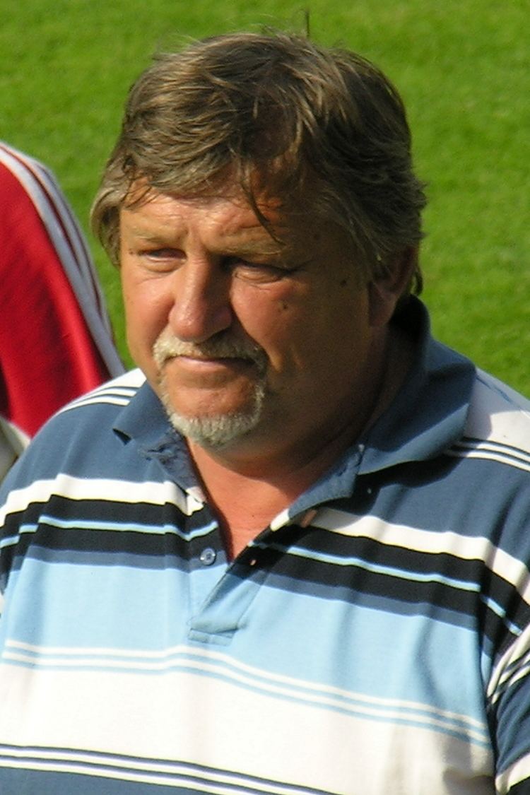 László Kiss (footballer) httpsuploadwikimediaorgwikipediacommonsee