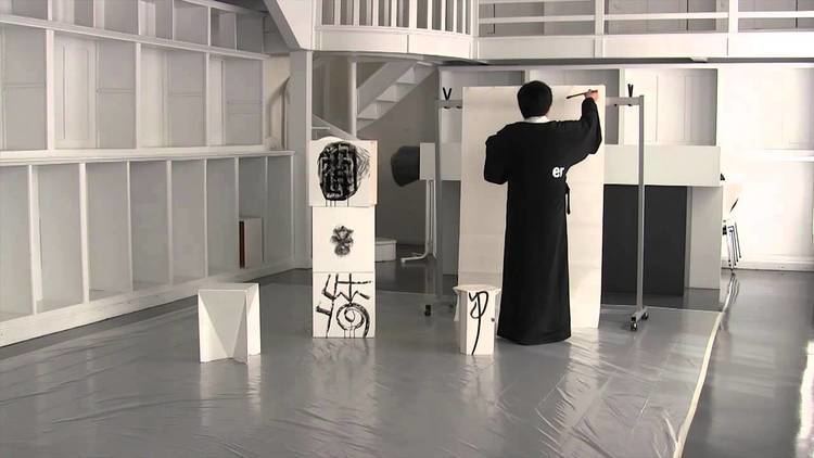 Lu Dadong A calligraphy performace by Lu Dadong YouTube