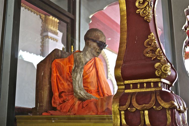 Luang Pho Daeng self mummified monk Luang Pho Daeng enwikipediaorgwiki Flickr