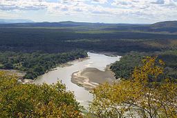 Luangwa River httpsuploadwikimediaorgwikipediacommonsthu