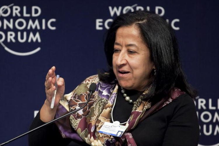 Lubna Olayan This Saudi Billionaire Can Run a Business But Not Drive
