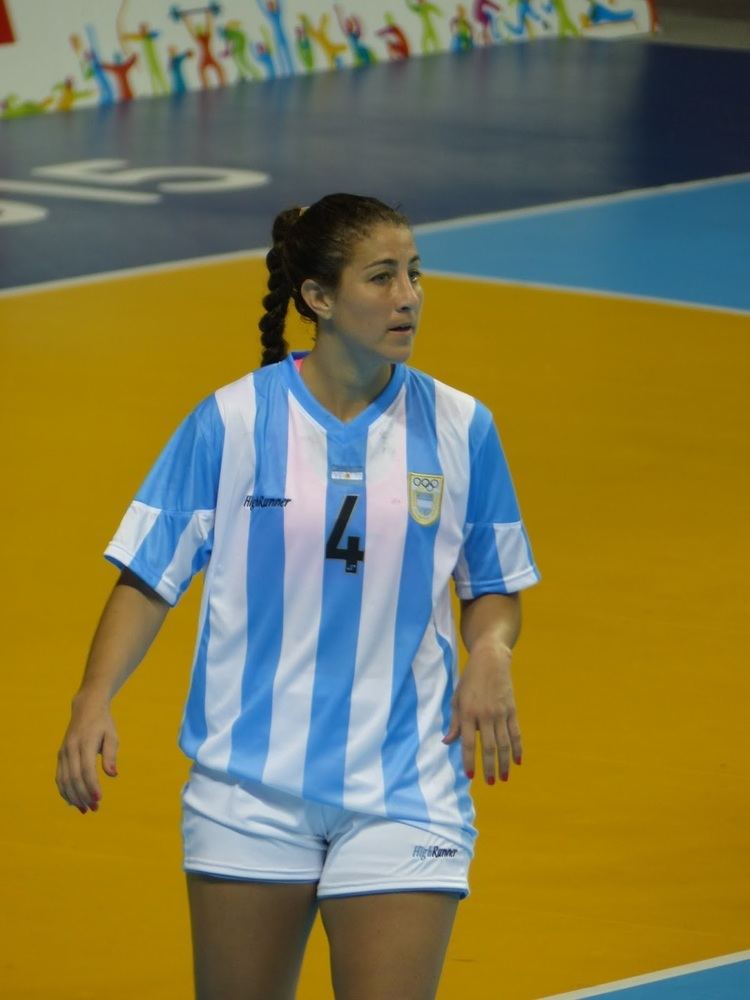 Lucía Haro Handball LUCIANA SALVAD Y LUCA HARO FELICES LUEGO DEL PARTIDO